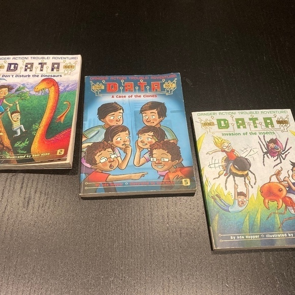 Kids Chapter books DATA by ADA HOPPER - Picture 1 of 4